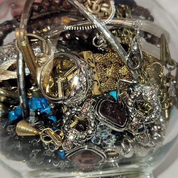 Mystery Jewelry Jar All Wearable Necklace Earrings Bracelets Ring Pendant 2 Lbs - Picture 10 of 10